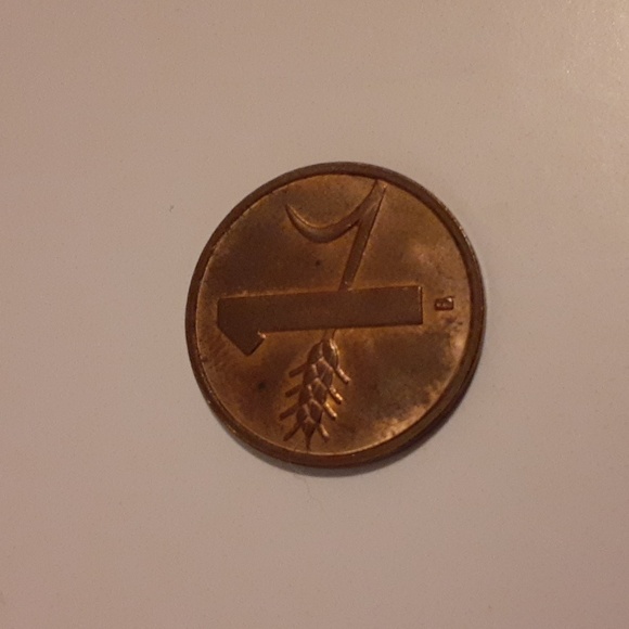 Six Assorted European Coins - Mini Collection - Picture 9 of 9